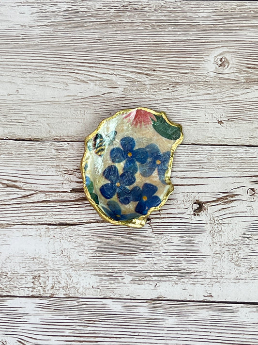 Mini Oyster Shell Ring Dish with Flowers