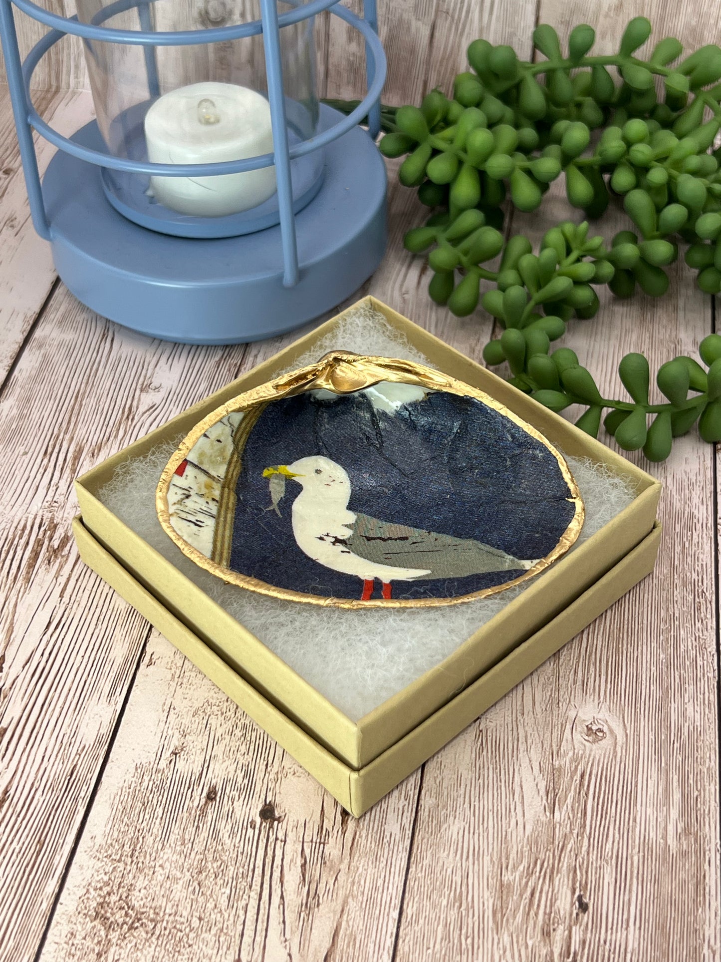 Medium Clam Shell Ring Dish with Seagull