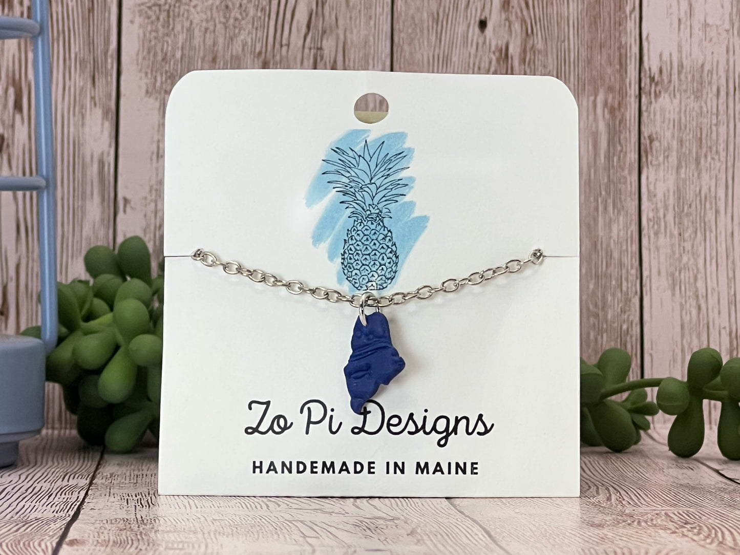 Maine Pendant Necklace